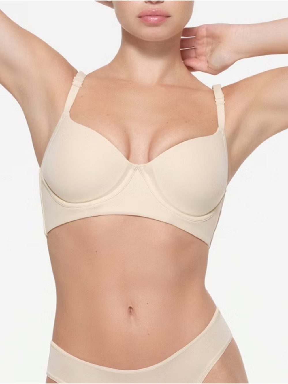 SKIMS Sand Fits Everybody Back Smoothing Full Coverage Bra 32D